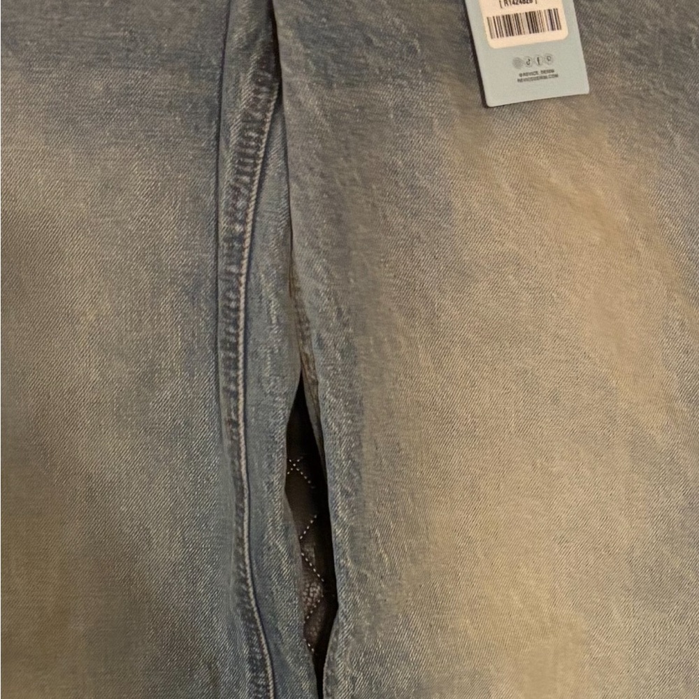 REVICE Classic Wide-Leg Women's Jeans in Light Blue - Picture 5 of 5